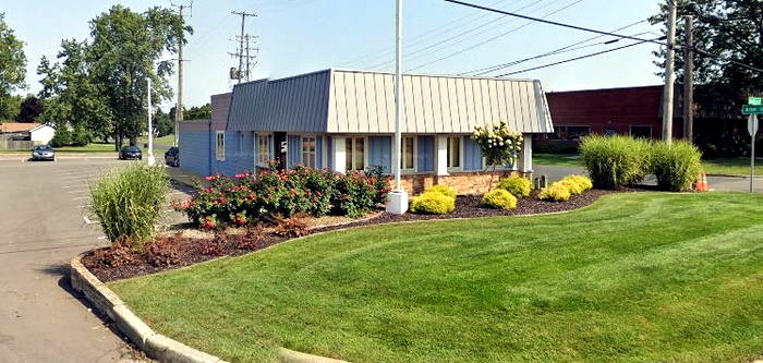 Arthur Treachers Fish & Chips - Battle Creek - 806 W Columbia Ave (newer photo)